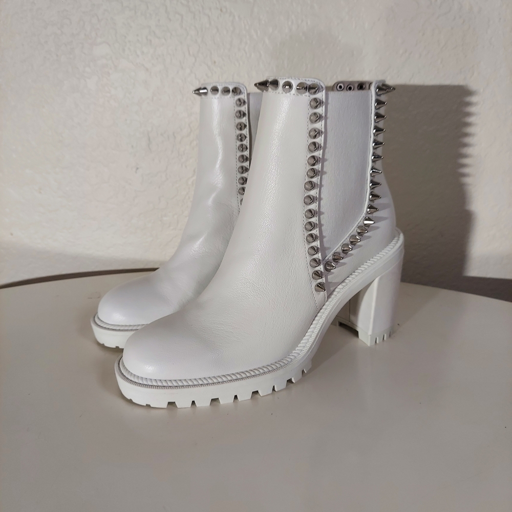 Jessica Simpson Demmie White Leather Spike Studded Heeled Boots WM Size 6.5 M/37